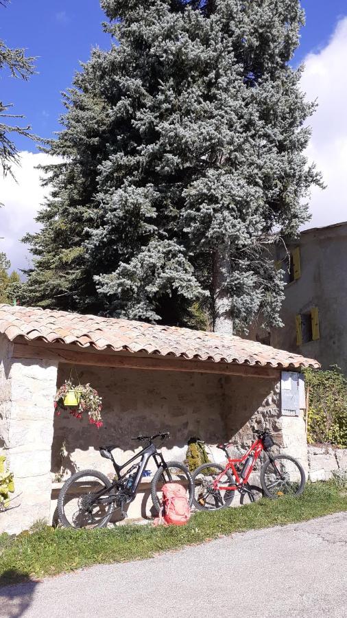 Bed and Breakfast Rose Des Alpes Serres  Esterno foto